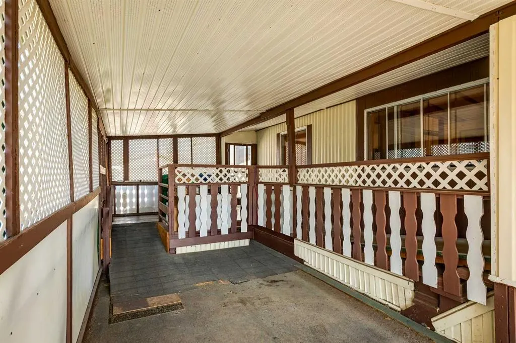 99 Arbour Lake Road NW, #101