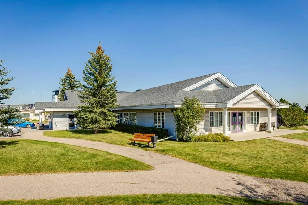 99 Arbour Lake Road NW, #101