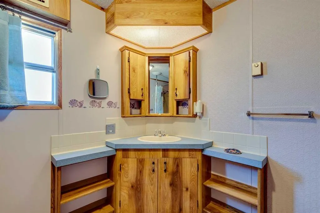 99 Arbour Lake Road NW, #101