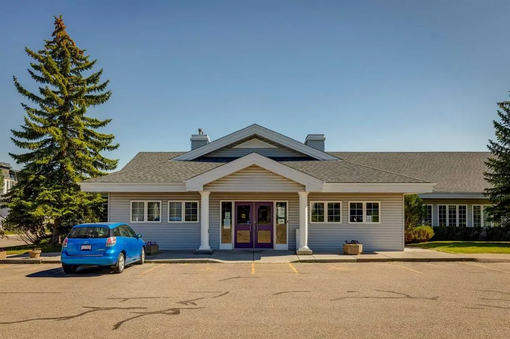 99 Arbour Lake Road NW, #101