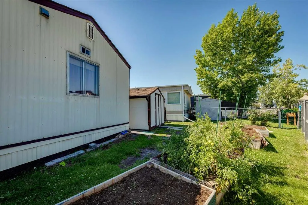 99 Arbour Lake Road NW, #101