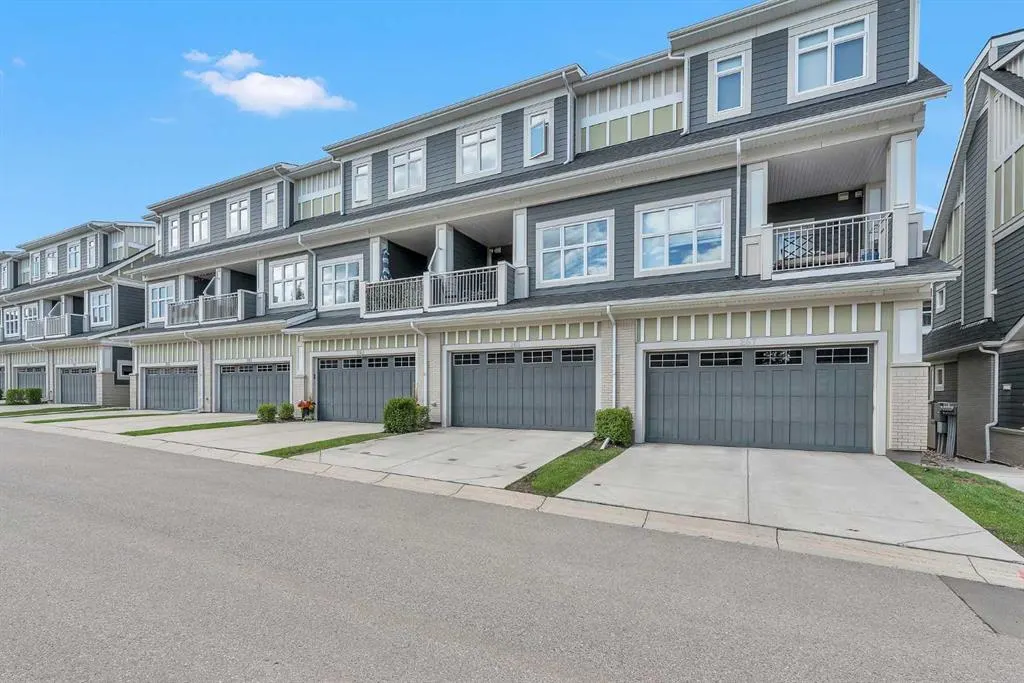 265 Silverado Plains Park SW