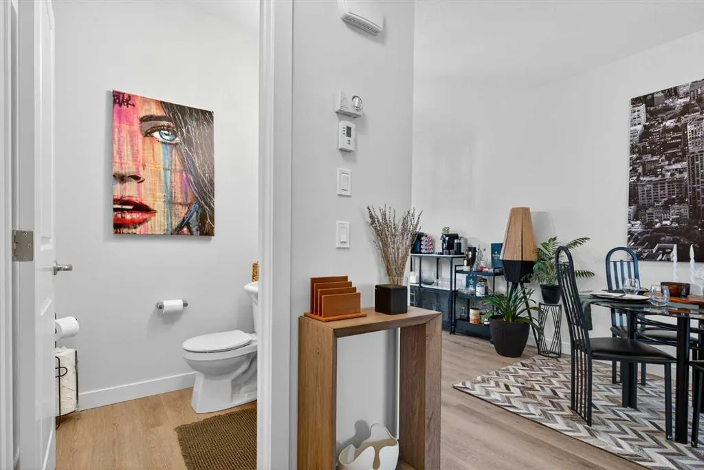 16 Evanscrest Park NW, #104