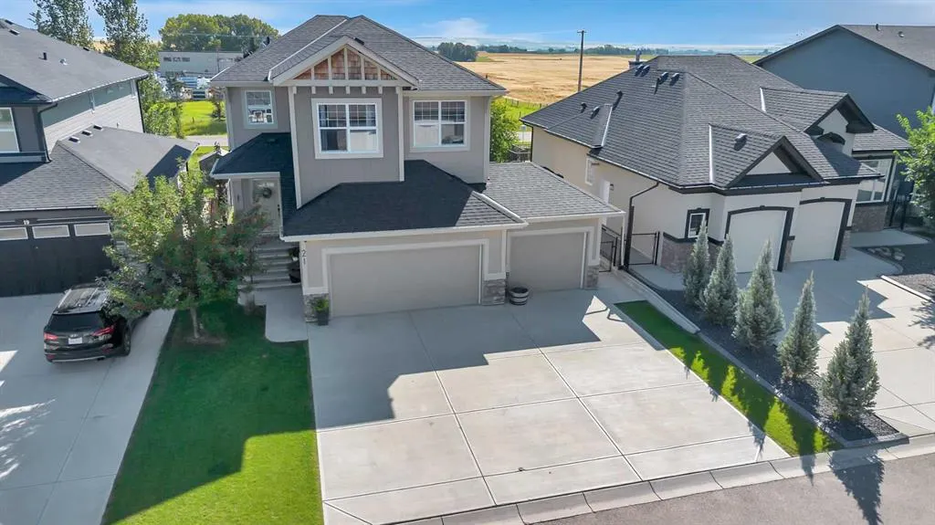 21 Ranchers Crescent