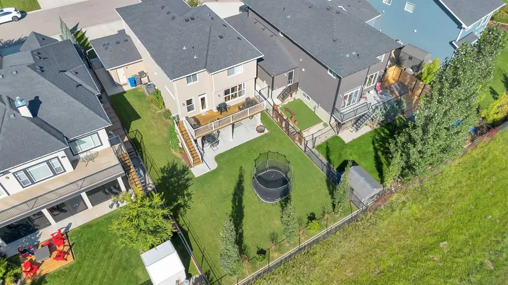 21 Ranchers Crescent