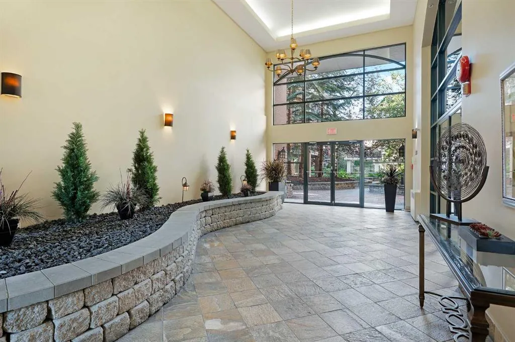 60 24 Avenue SW, #401