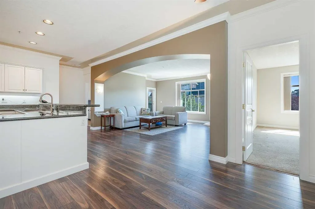 60 24 Avenue SW, #401