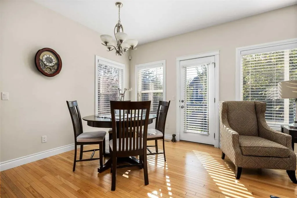 100 Cooper's Common SW, #137