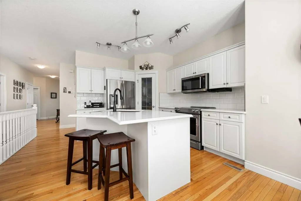 100 Cooper's Common SW, #137