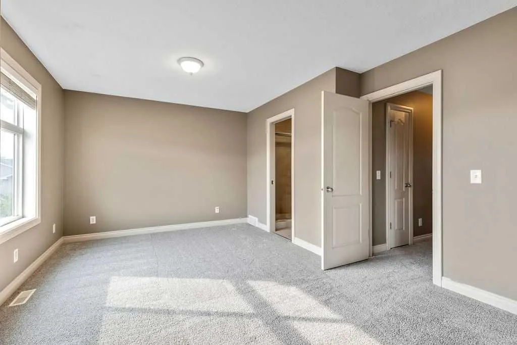 131 Strathcona Circle