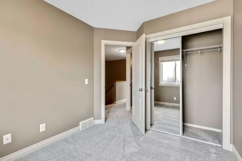 131 Strathcona Circle