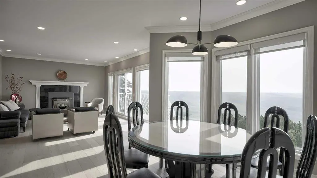 57 Edelweiss Point NW