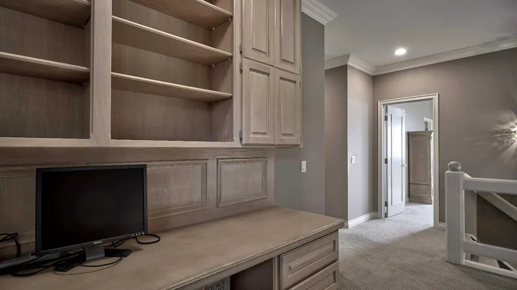 57 Edelweiss Point NW