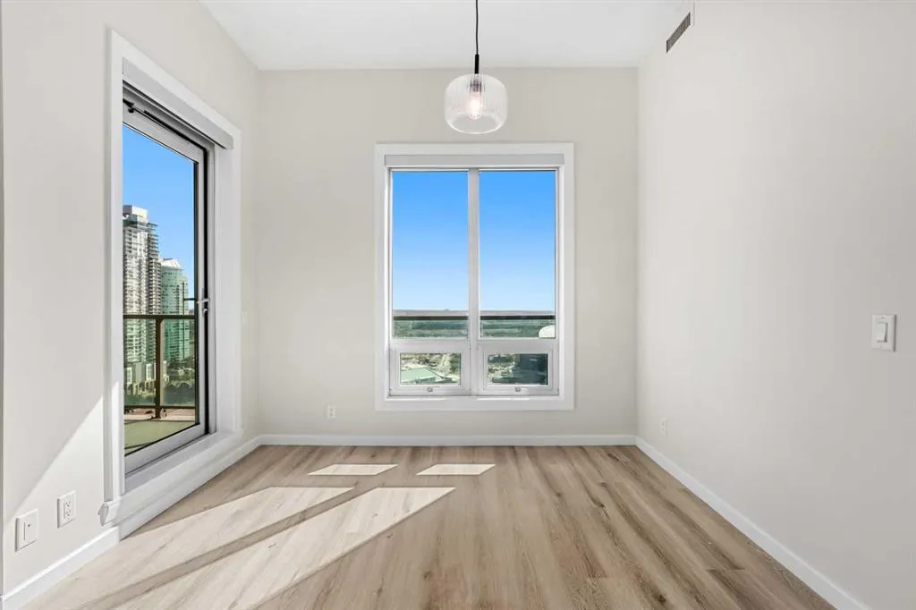 1410 1 Street SE, #2104