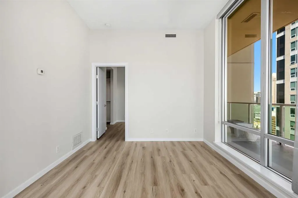 1410 1 Street SE, #2104