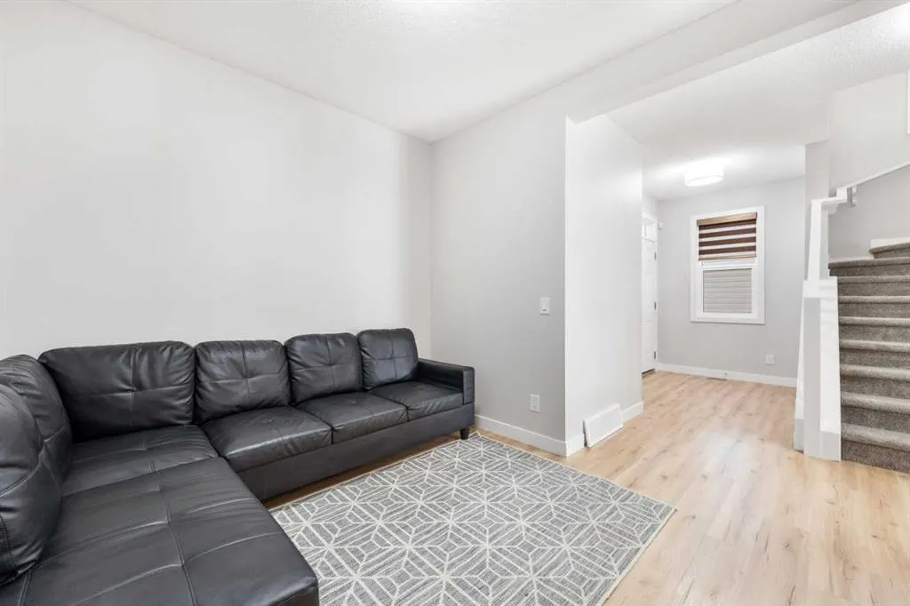 95 Cornerbrook Common NE