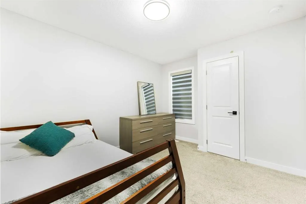 95 Cornerbrook Common NE