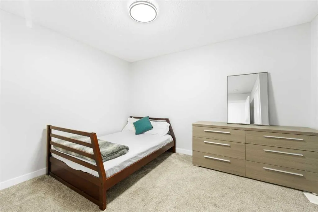 95 Cornerbrook Common NE