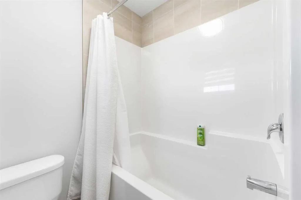 95 Cornerbrook Common NE