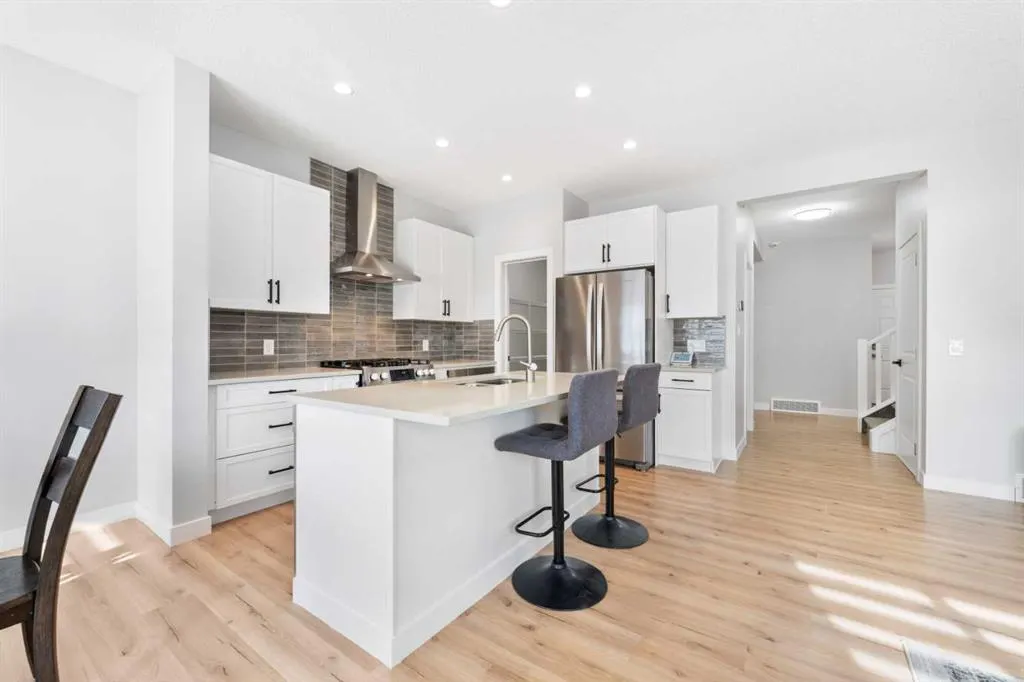 95 Cornerbrook Common NE