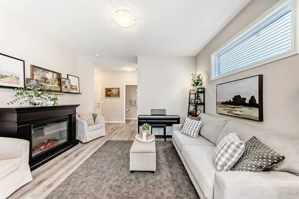 72 Legacy Glen Street SE