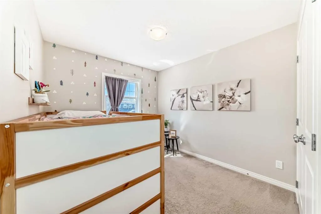 72 Legacy Glen Street SE