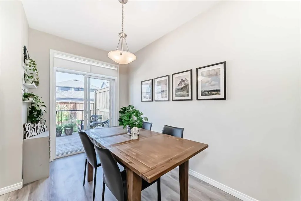72 Legacy Glen Street SE