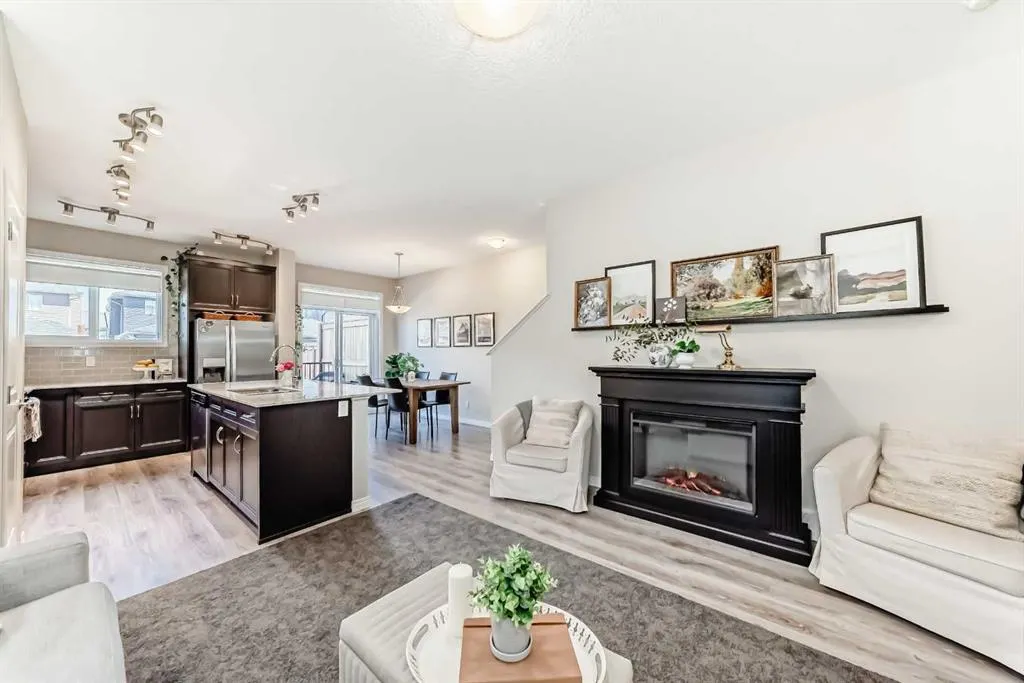 72 Legacy Glen Street SE