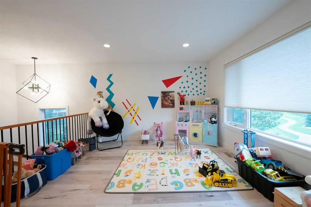 421 Rivergrove Chase W