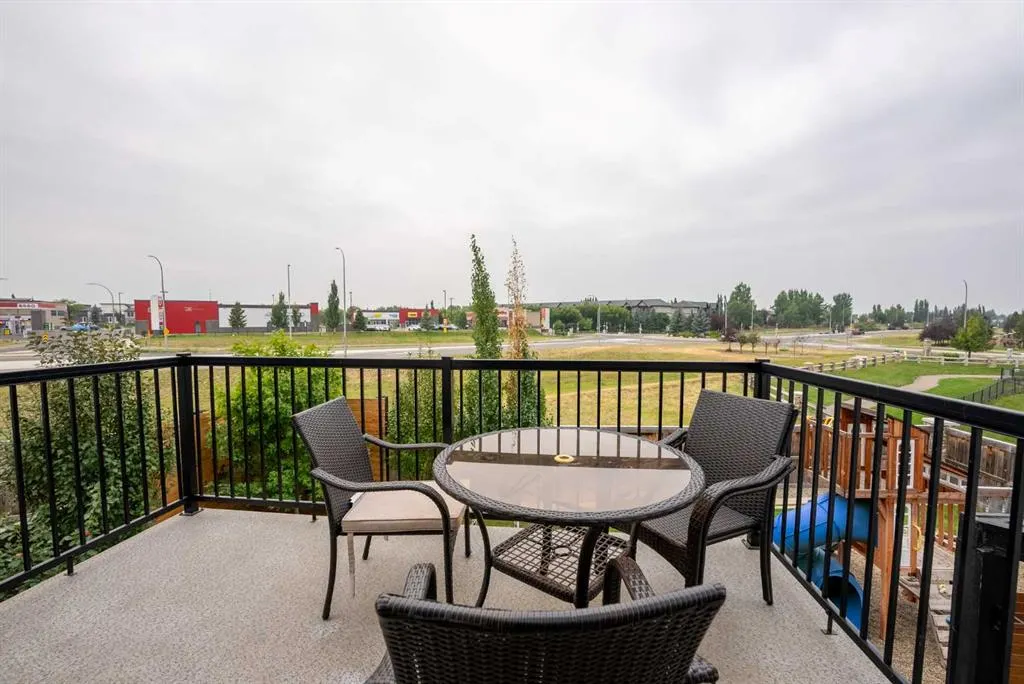 421 Rivergrove Chase W