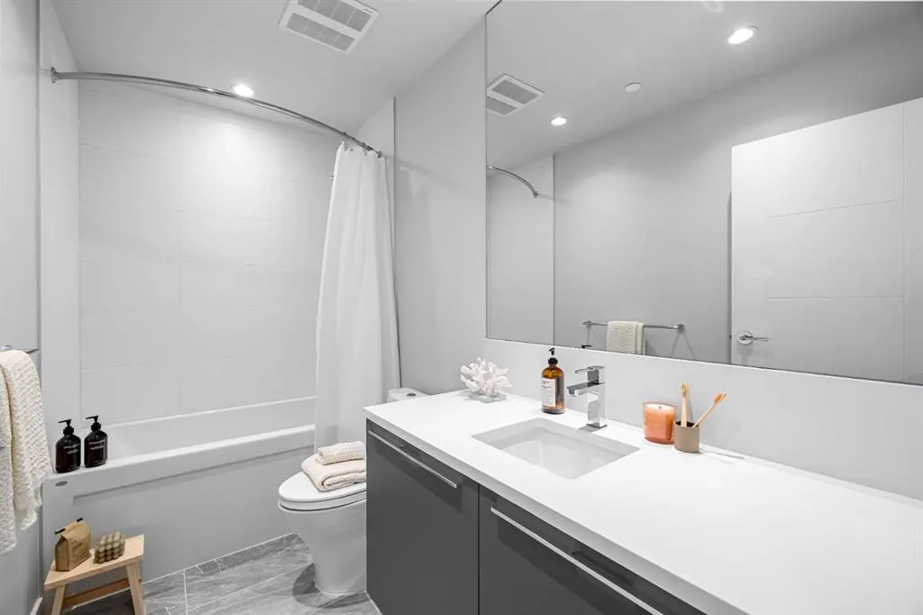 530 3 Street SE, #2204