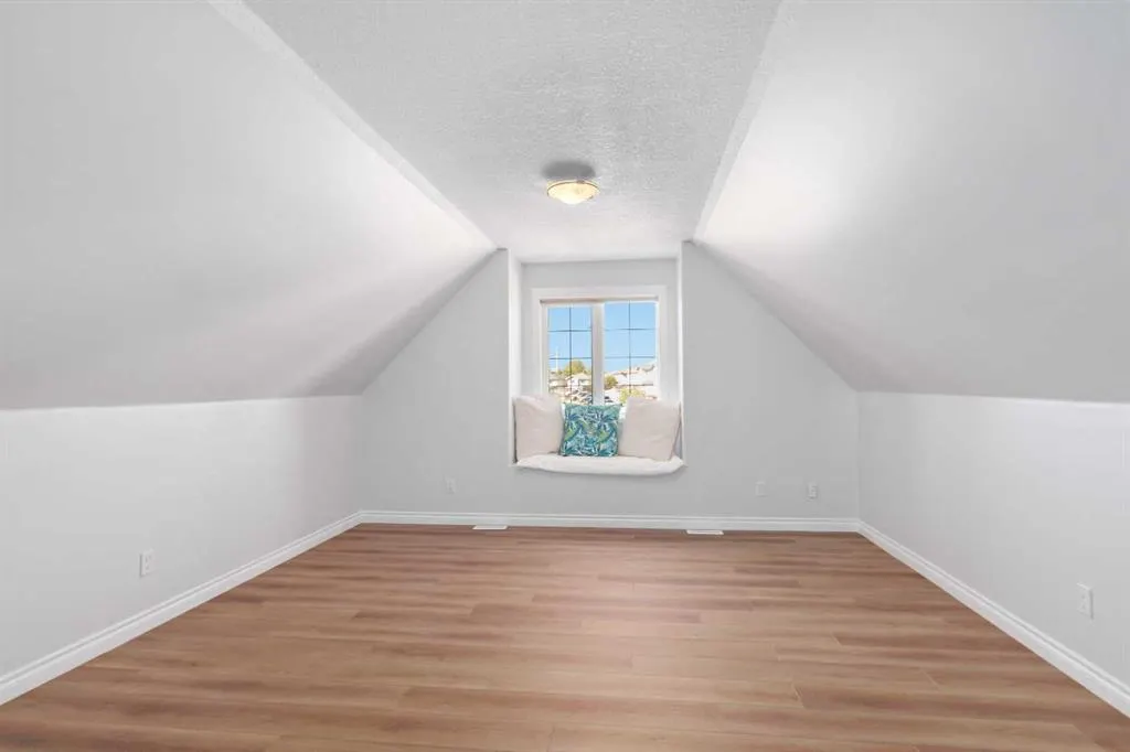 112 Potts Bay