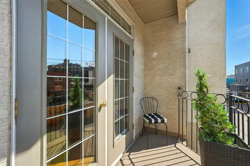 527 15 Avenue SW, #202