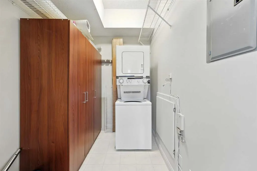 527 15 Avenue SW, #202