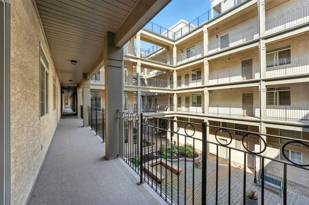 527 15 Avenue SW, #202