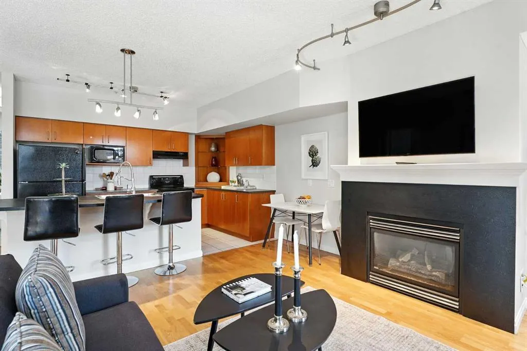 527 15 Avenue SW, #202