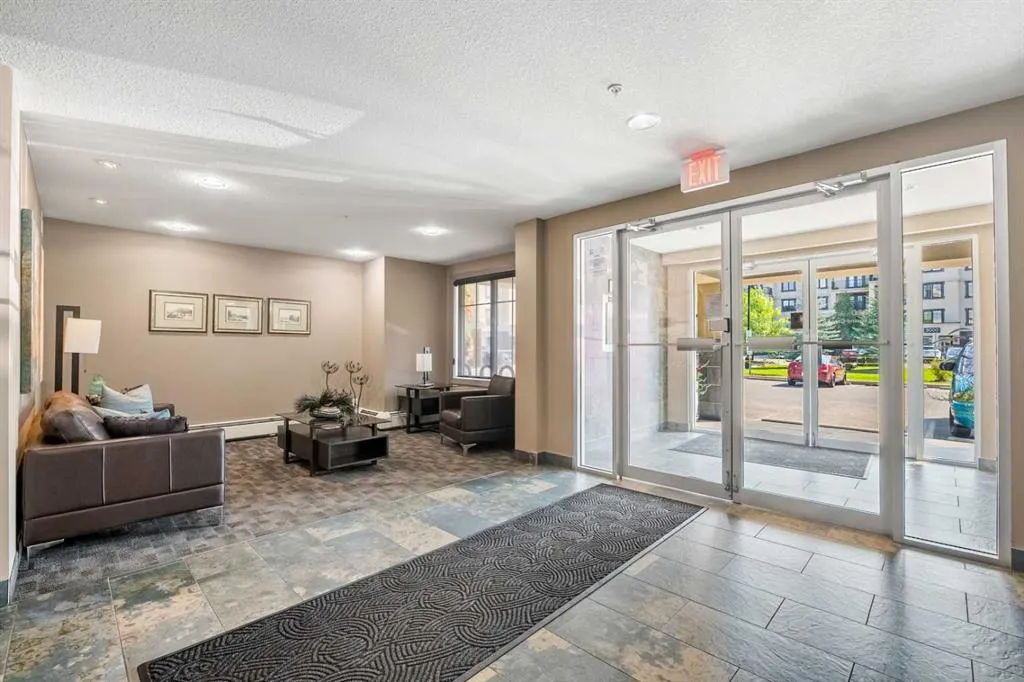 310 Mckenzie Towne Gate SE, #1403