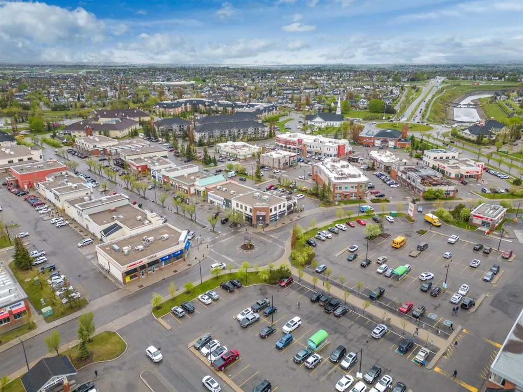 310 Mckenzie Towne Gate SE, #1403