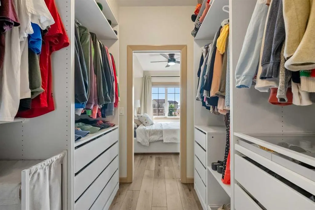 310 Mckenzie Towne Gate SE, #1403