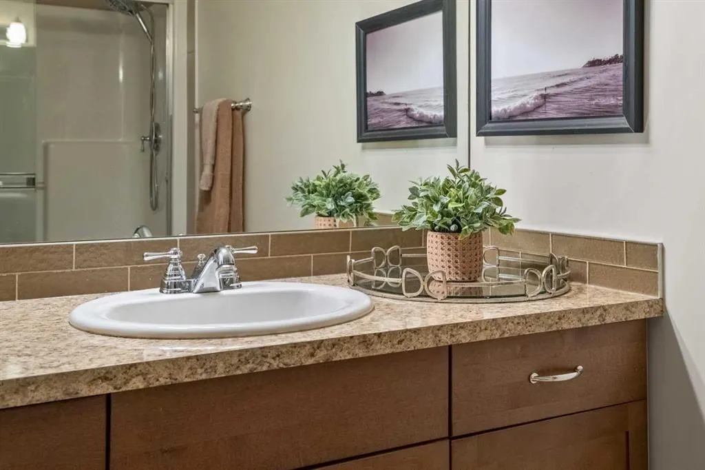 310 Mckenzie Towne Gate SE, #1403