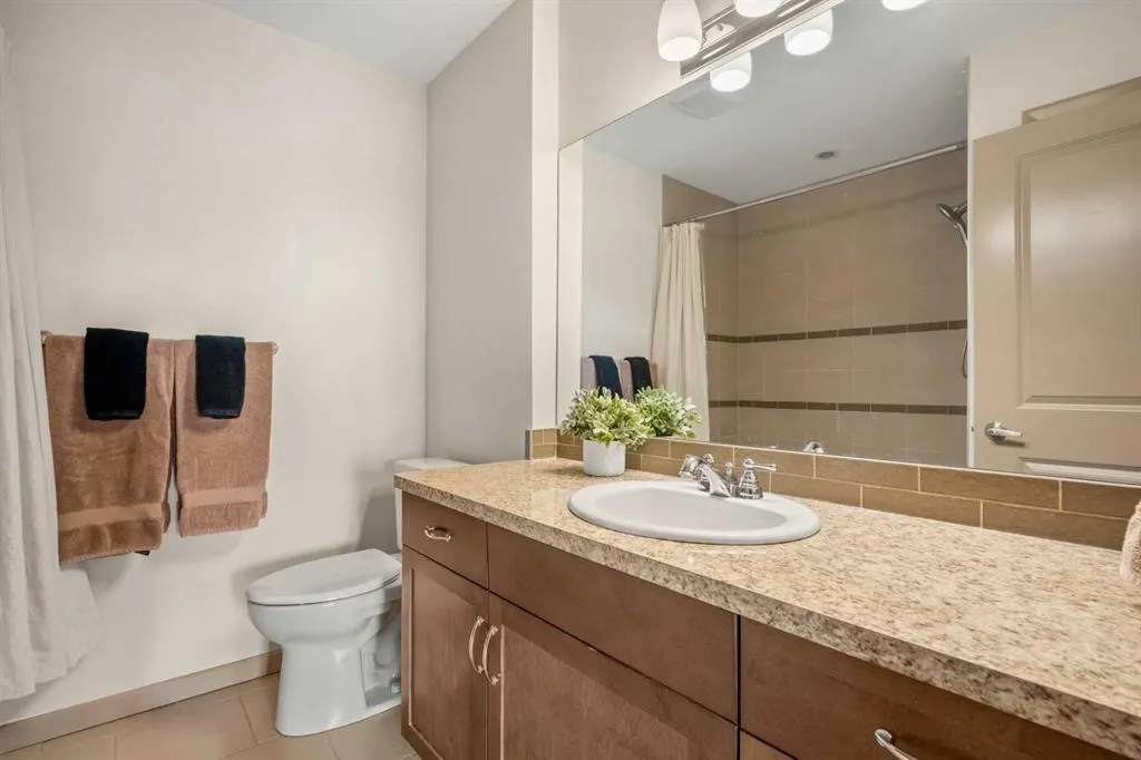 310 Mckenzie Towne Gate SE, #1403
