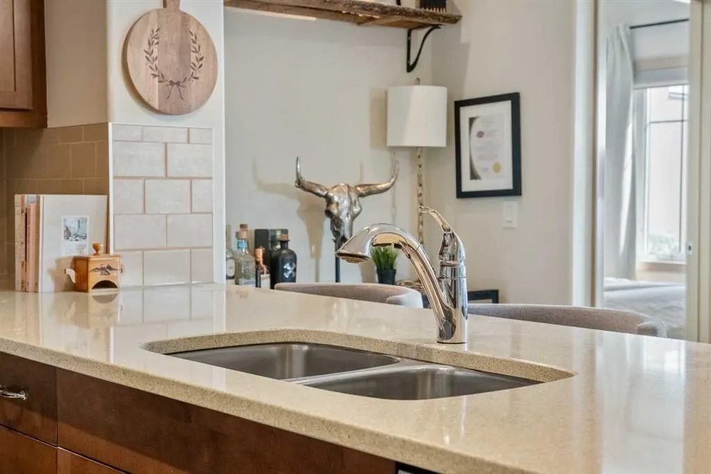 310 Mckenzie Towne Gate SE, #1403