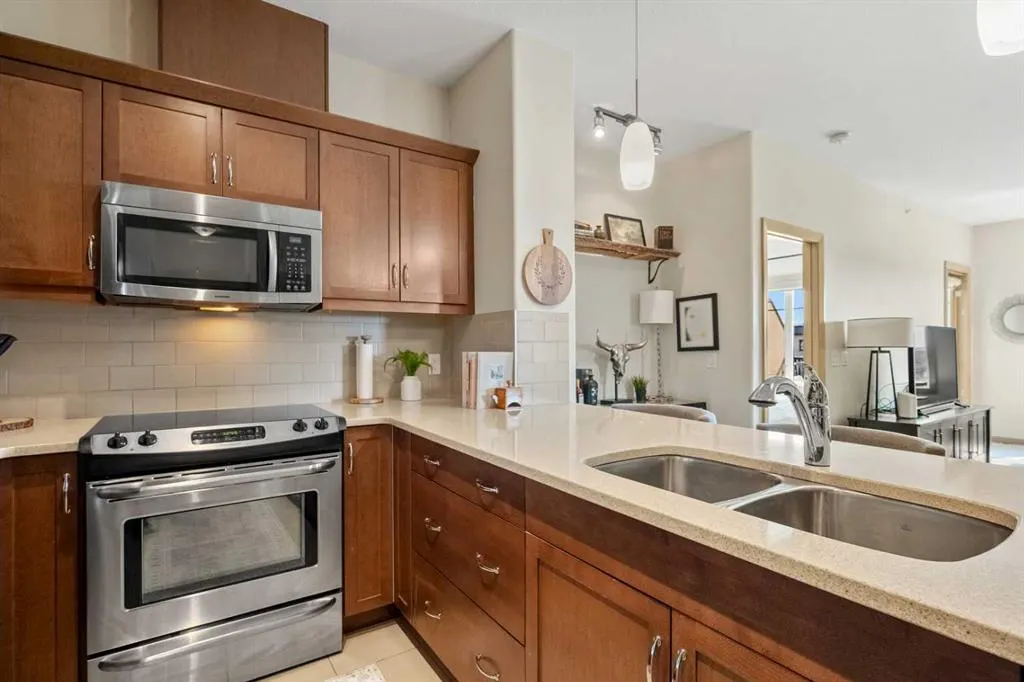 310 Mckenzie Towne Gate SE, #1403