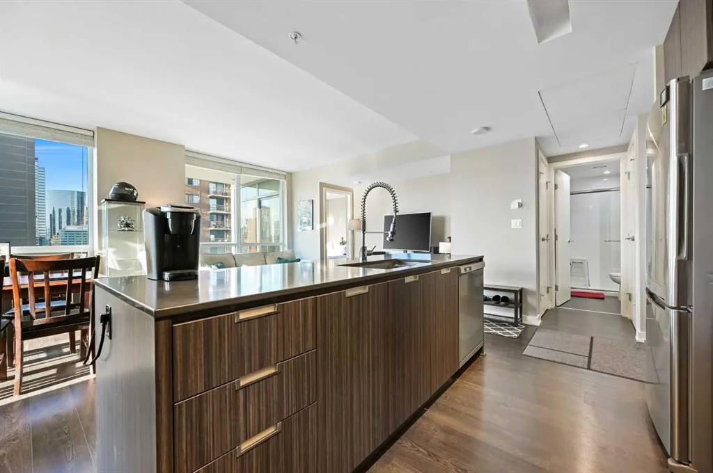 626 14 Avenue SW, #1111
