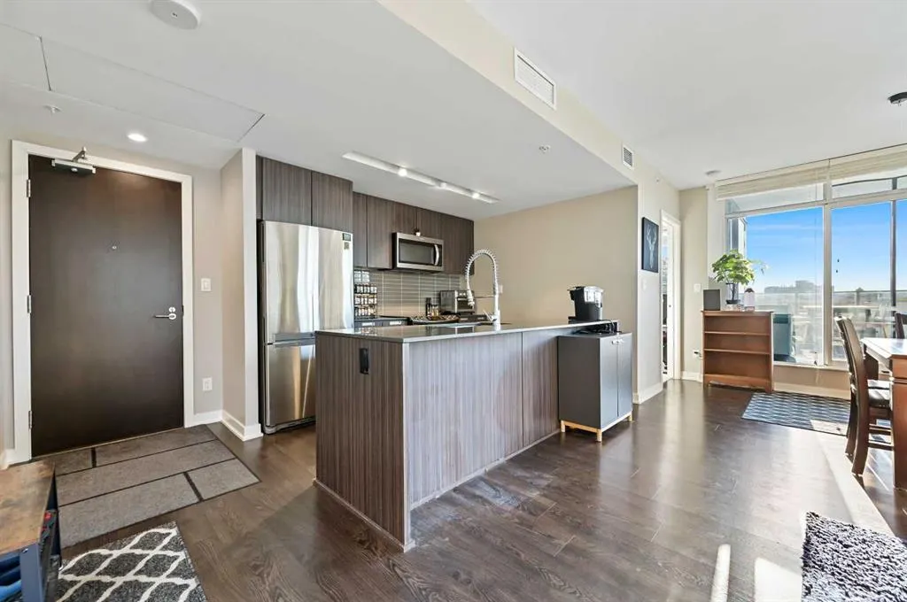 626 14 Avenue SW, #1111