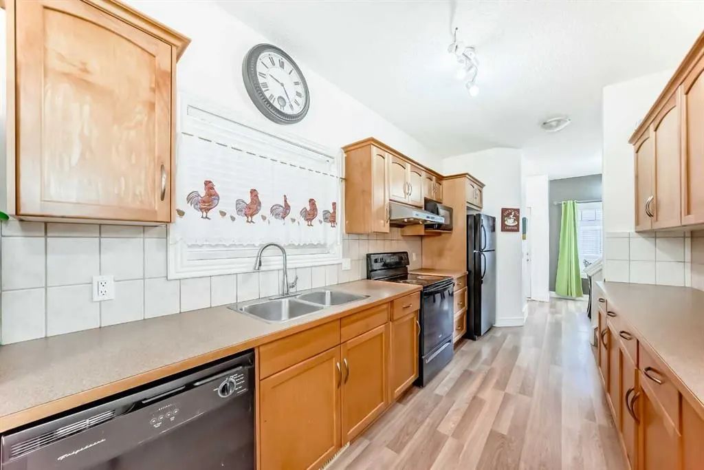 63 Bridleridge Manor SW