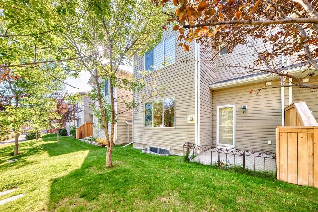 63 Bridleridge Manor SW