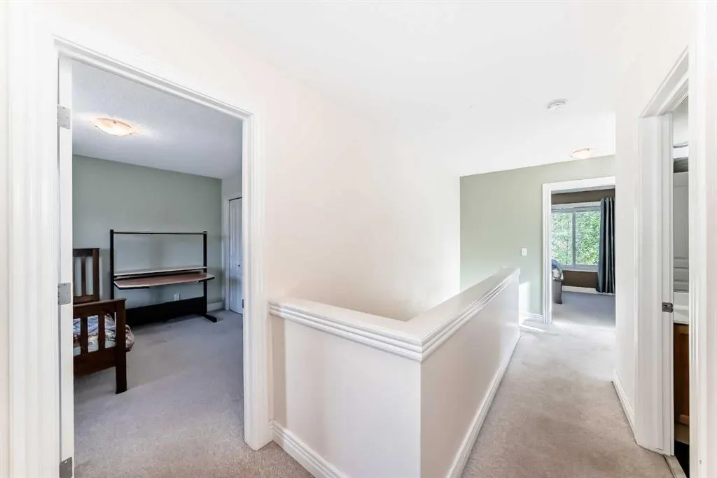 63 Bridleridge Manor SW