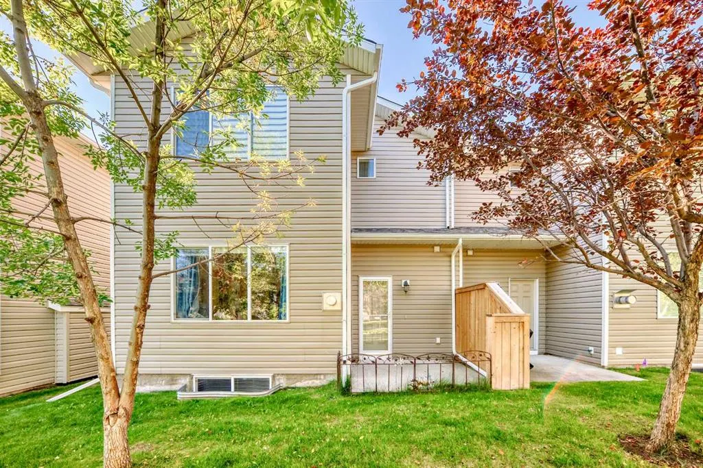 63 Bridleridge Manor SW