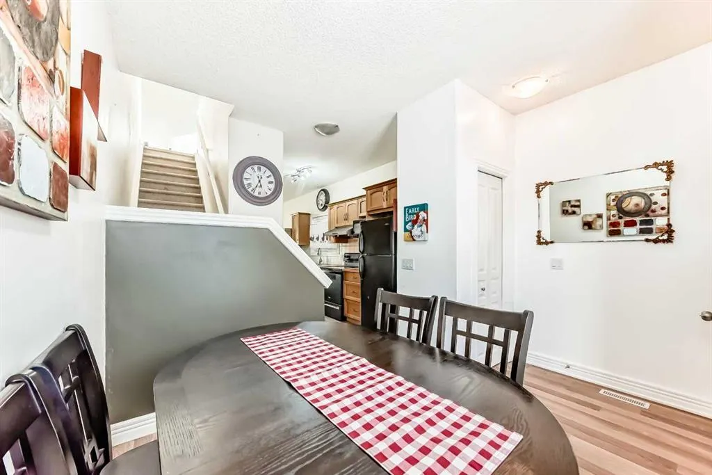 63 Bridleridge Manor SW
